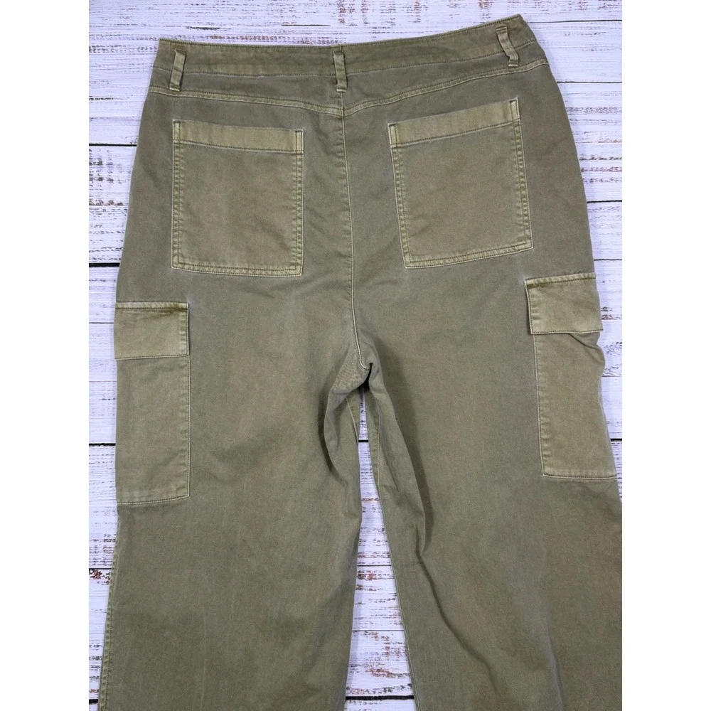 Gap Loose Khaki Cargo Women 16 x 28 Desert Cactus Green Wide Leg Utility Pants